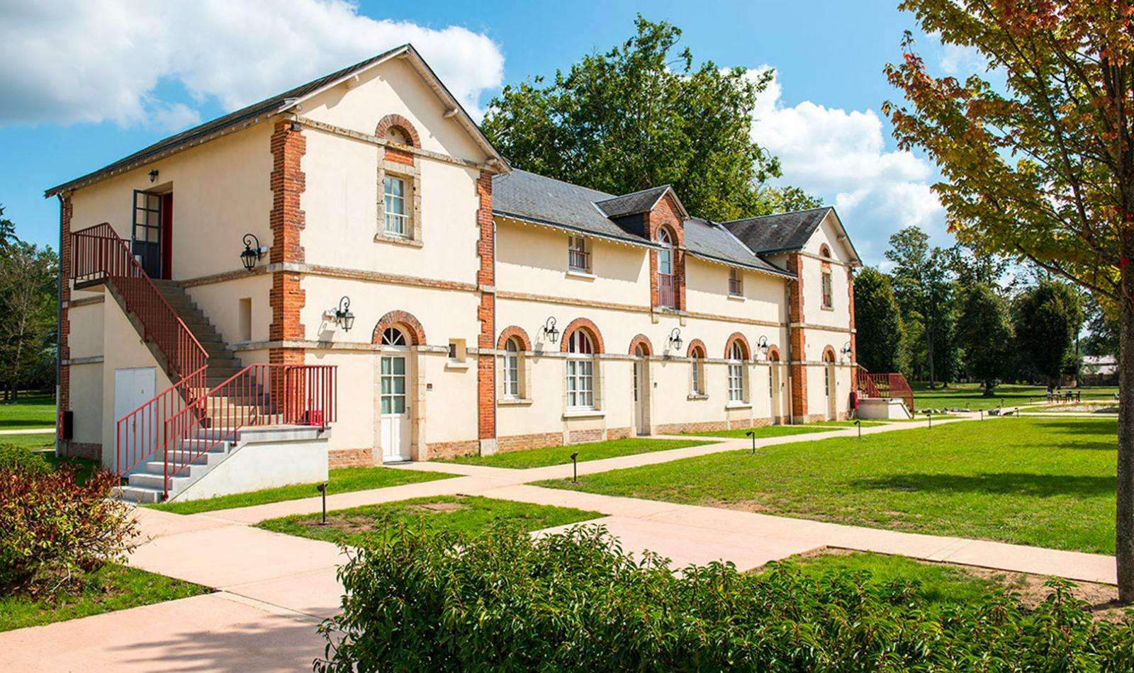 Country Club Ξενοδοχείο Yvré-lʼÉvêque Εξωτερικό φωτογραφία