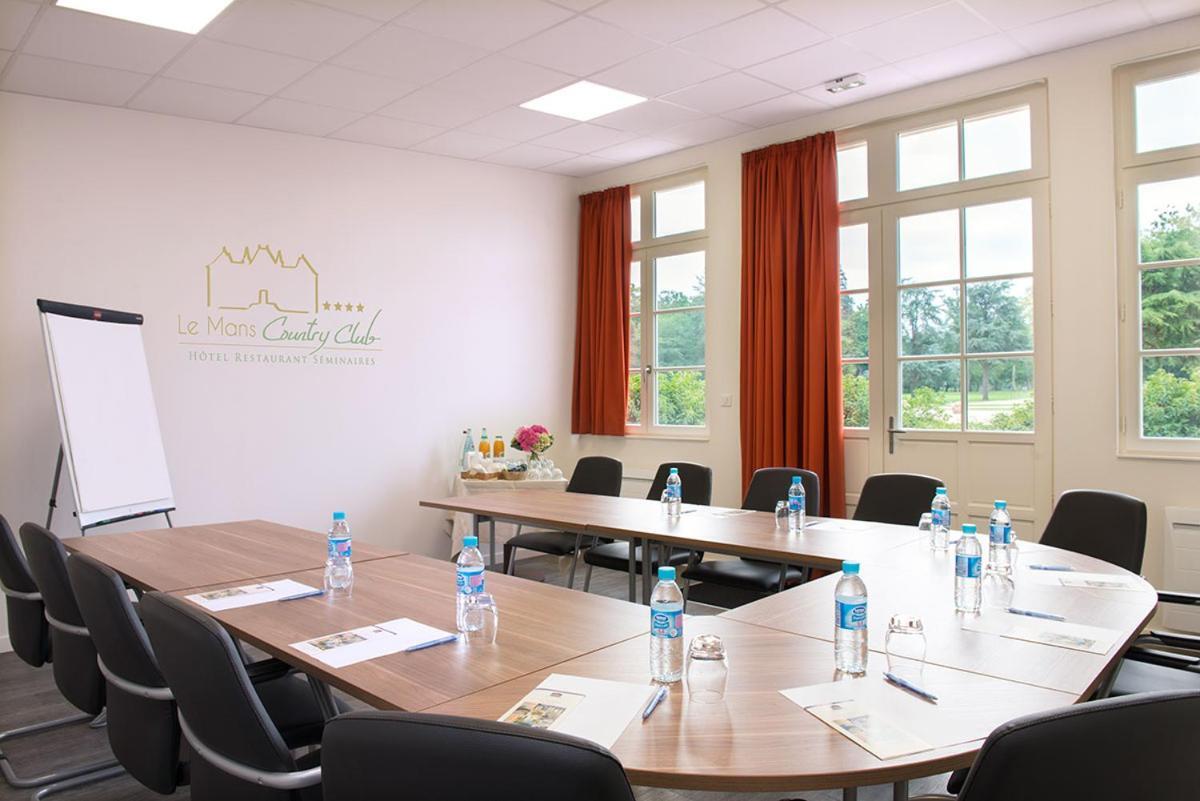 Country Club Ξενοδοχείο Yvré-lʼÉvêque Εξωτερικό φωτογραφία